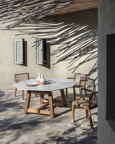 The Latest Outdoor Tables Bear Elements For Open Air Conviviality The Latest Outdoor Tables Bear, Harper Reclaimed Hardwood Dining Tables Cornwall
