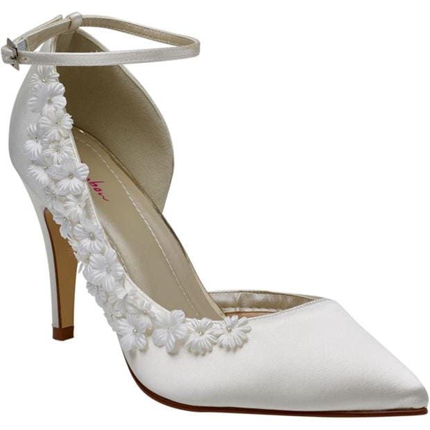 The Best Comfortable Wedding Shoes For The Bride And Her Guests