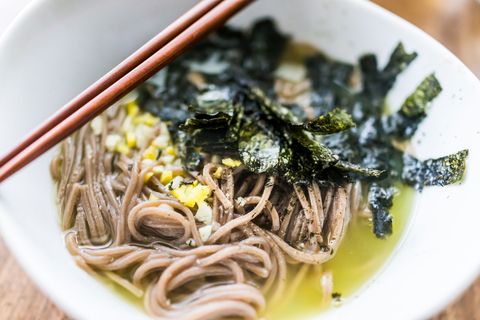 Dish, Cuisine, Food, Noodle, Soba, Ingredient, Chinese food, Produce, Vegetarian food, Hot dry noodles, 