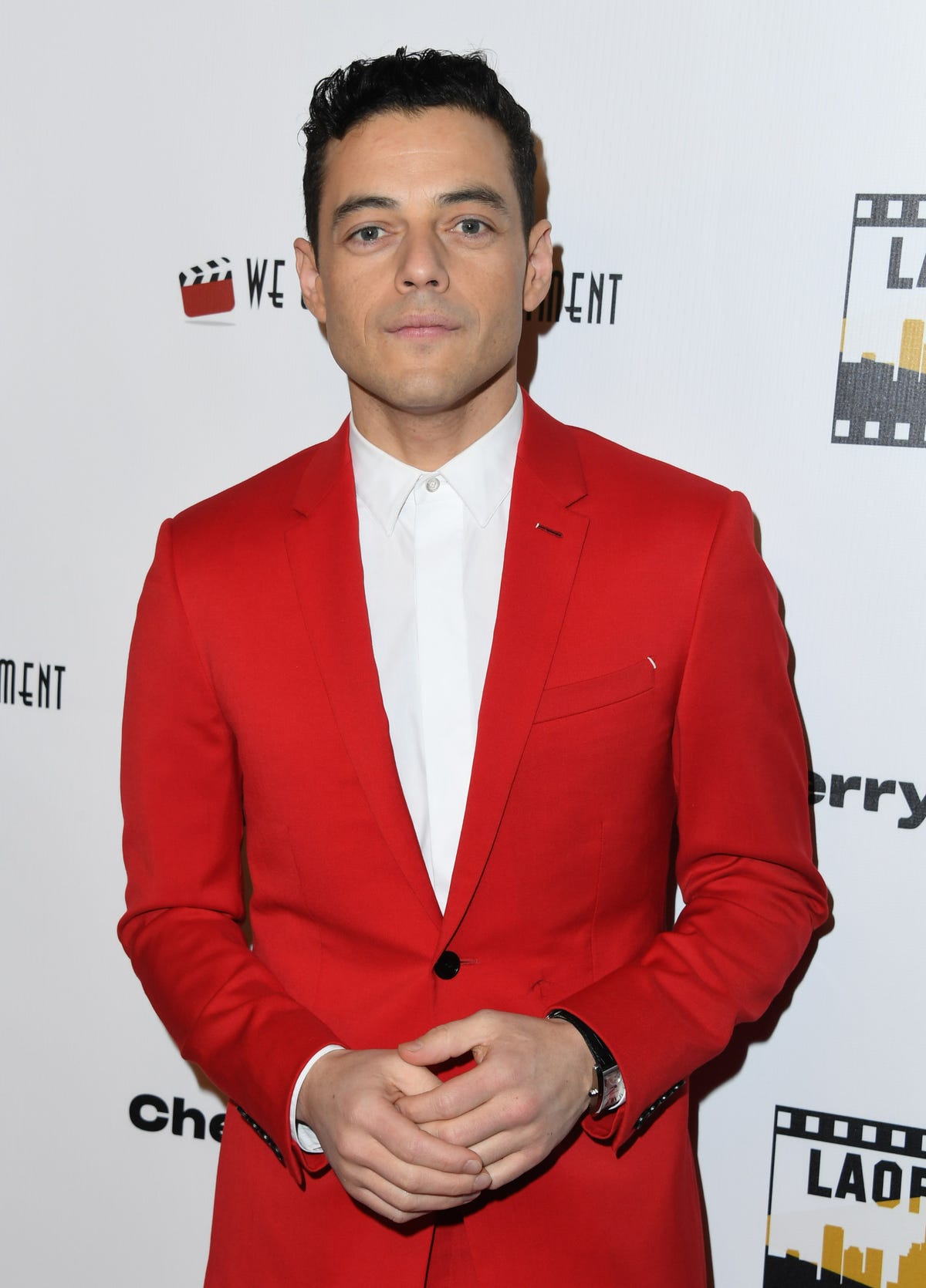 Rami Malek vuelve a homenajear a Freddie Mercury en una alfombra roja