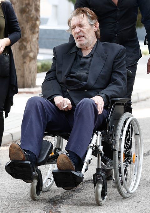 ramiro oliveros, en el funeral de concha márquez piquer