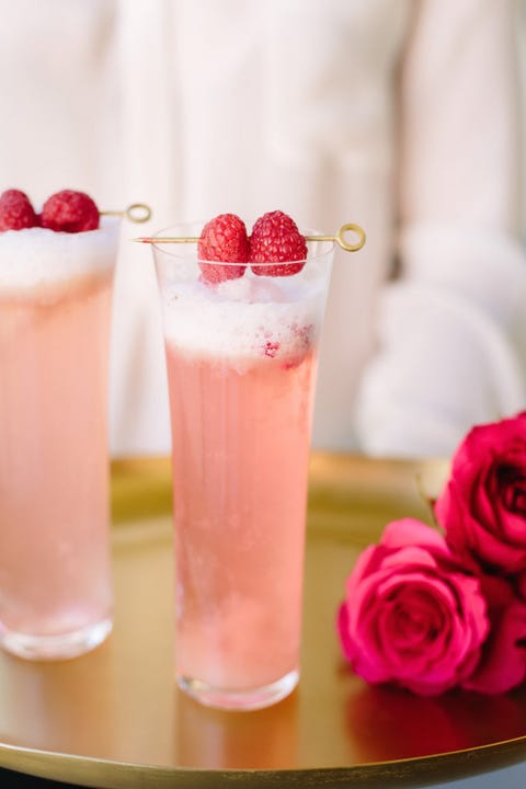 20 Valentine S Day Drinks Tail Recipes For Raspberry Rose Tail