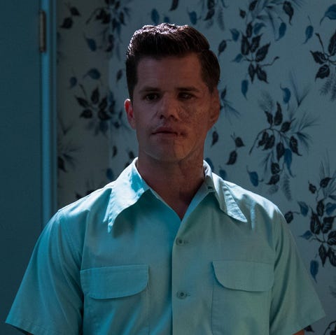 Charlie Carver em Ratched, da Netflix. (Foto: Reprodução / Netflix) Charlie Carver em Ratched, da Netflix. (Foto: Reprodução / Netflix)
