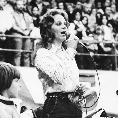 Reba McEntire's Life In Photos - Reba Through The Years