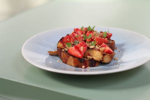 Recept: wentelteefjes met rood fruit wentelteefjes met rood fruit