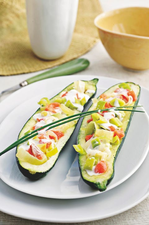 barquetas de calabacín con puerro y salmón