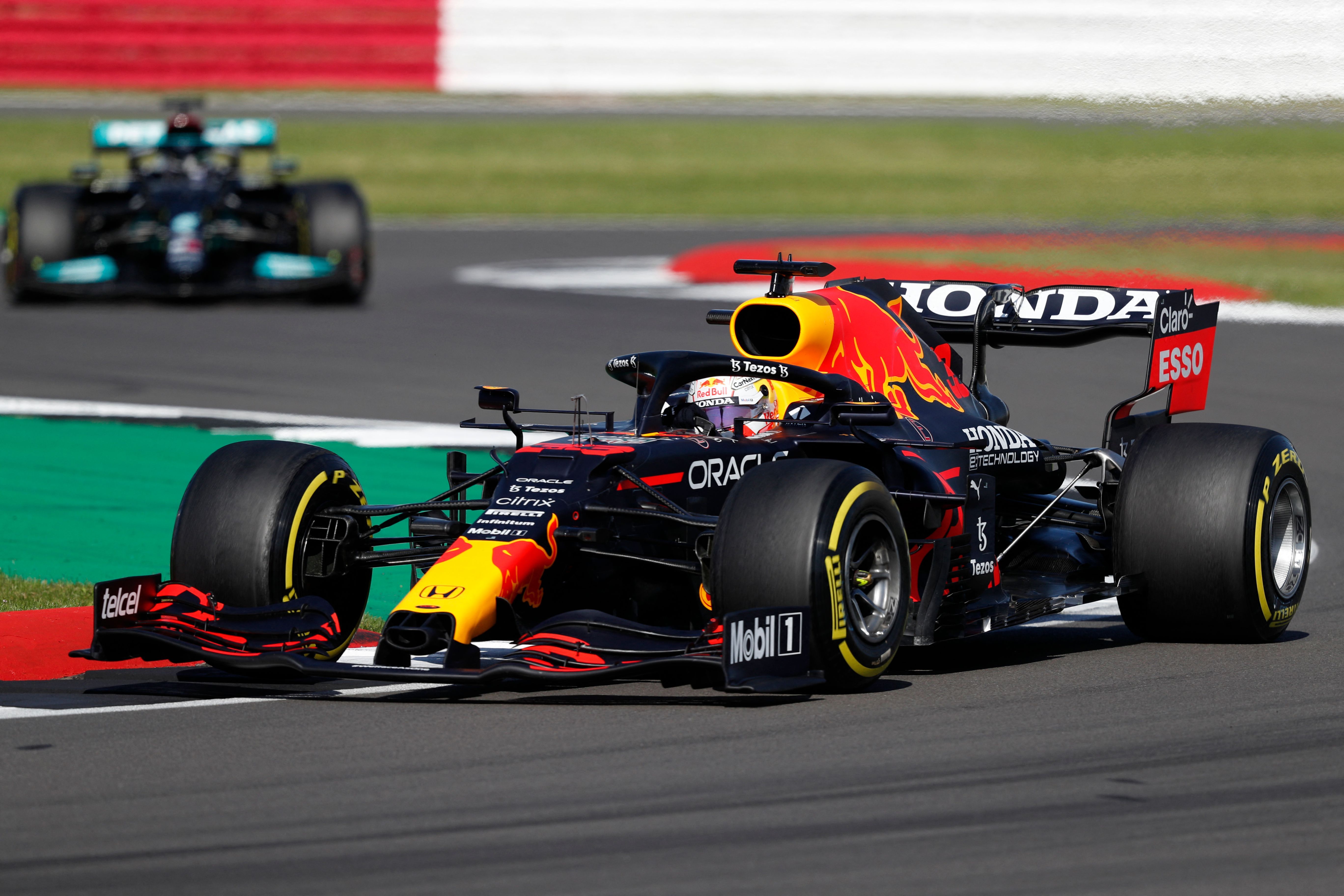 atmosfeer Specificiteit In beweging Max Verstappen Makes F1 History With Sprint Qualifying Triumph at  Silverstone