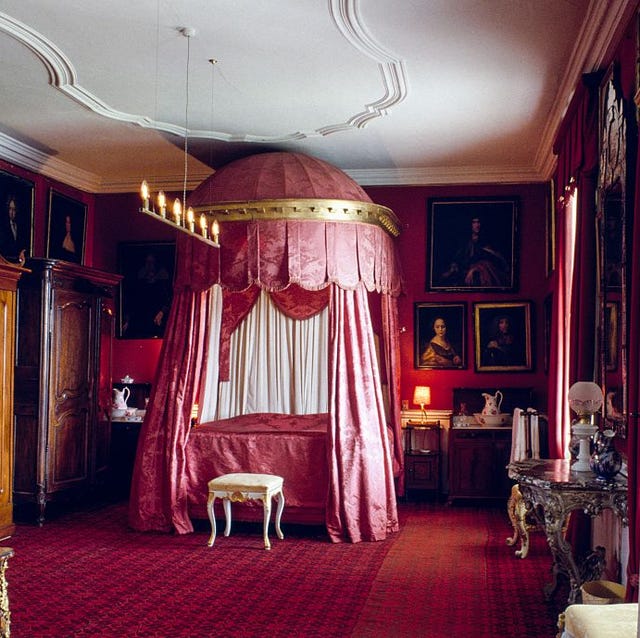 13 Of The Most Iconic Canopy Beds All Time Bed Ideas 13 Of The Most Iconic Canopy Beds, What Are The Curtains On A Canopy Bed Called