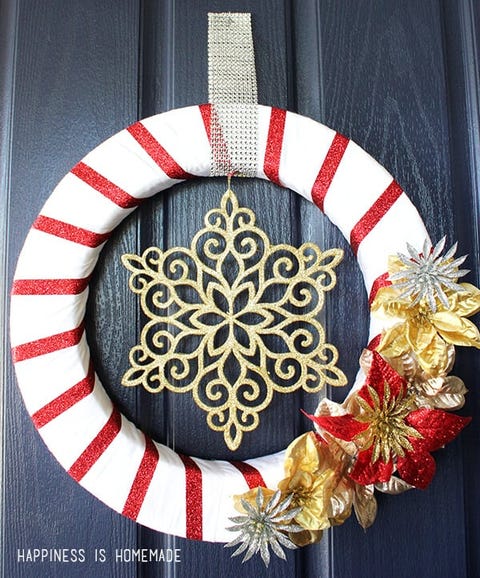 red gold white christmas wreath