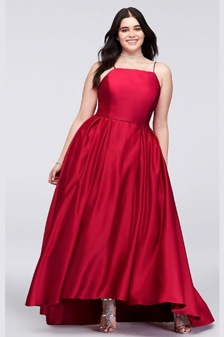 29 Best Red Prom Dresses for 2018 - Bold Red Formal Dresses for Prom