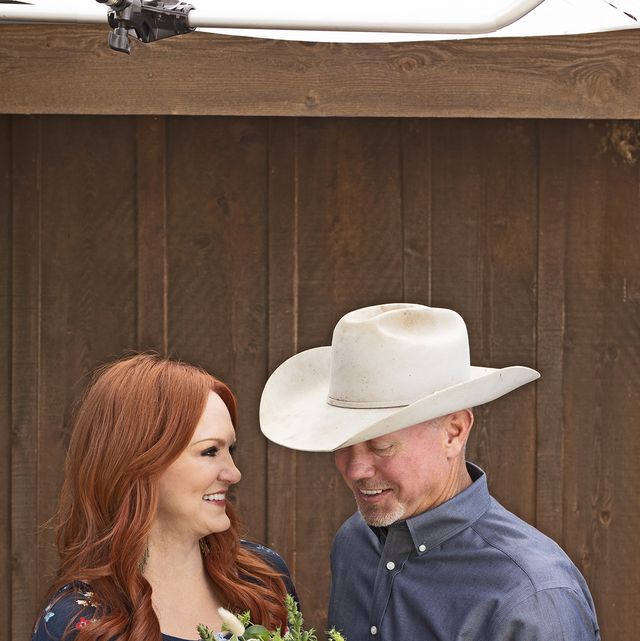 All About Ree Drummond And Her Husband Ladd S Marriage How The Pioneer Woman Met Her Husband
