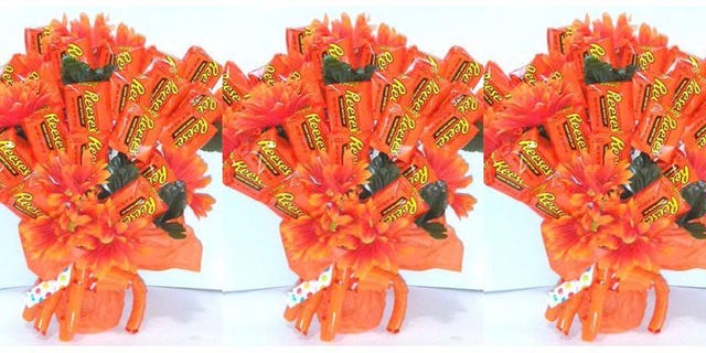 Forget Flowers Walmart Is Selling A Reese S Bouquet For Valentine S Day