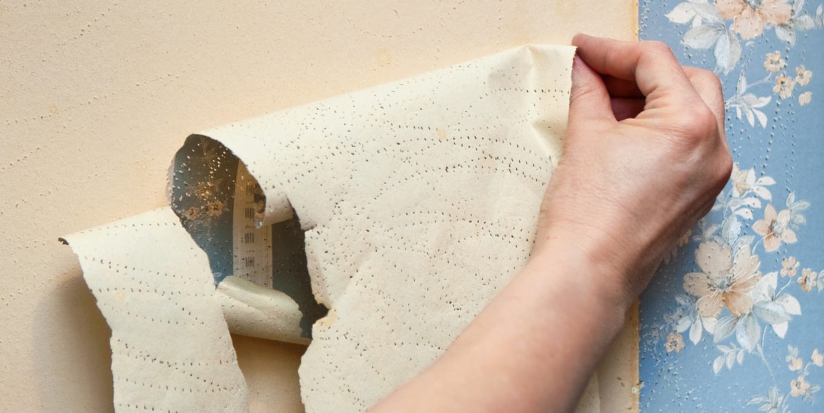 How To Remove Wallpaper - 12 Easy Steps to Take Off Old Wallpaper