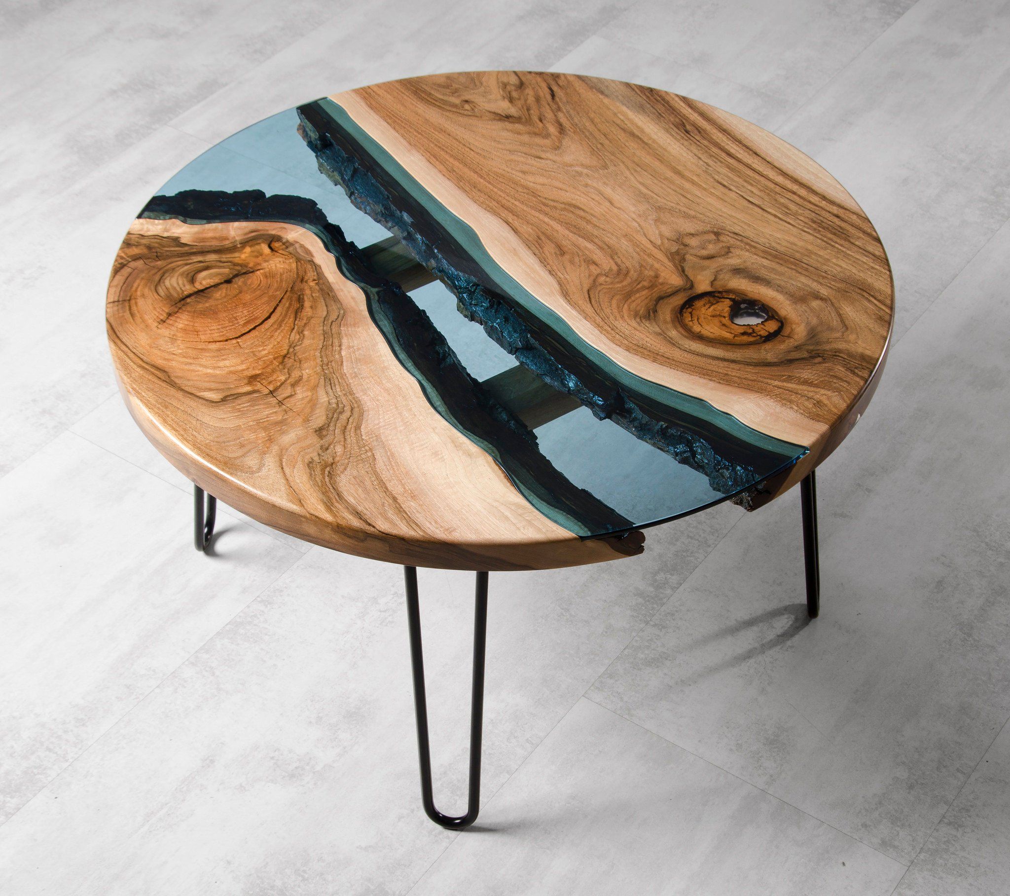 Empeorando Cinco entregar Muebles hechos con resina y madera en Pinterest - La última tendencia en  decoración está hecha con resina