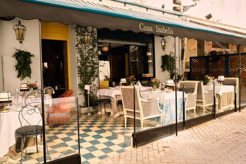 imagen de uno de los mejores restaurantes con terraza cubierta en madrid