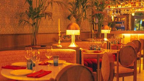sala de uno de los 30 restaurantes más románticos de madrid para san valentín