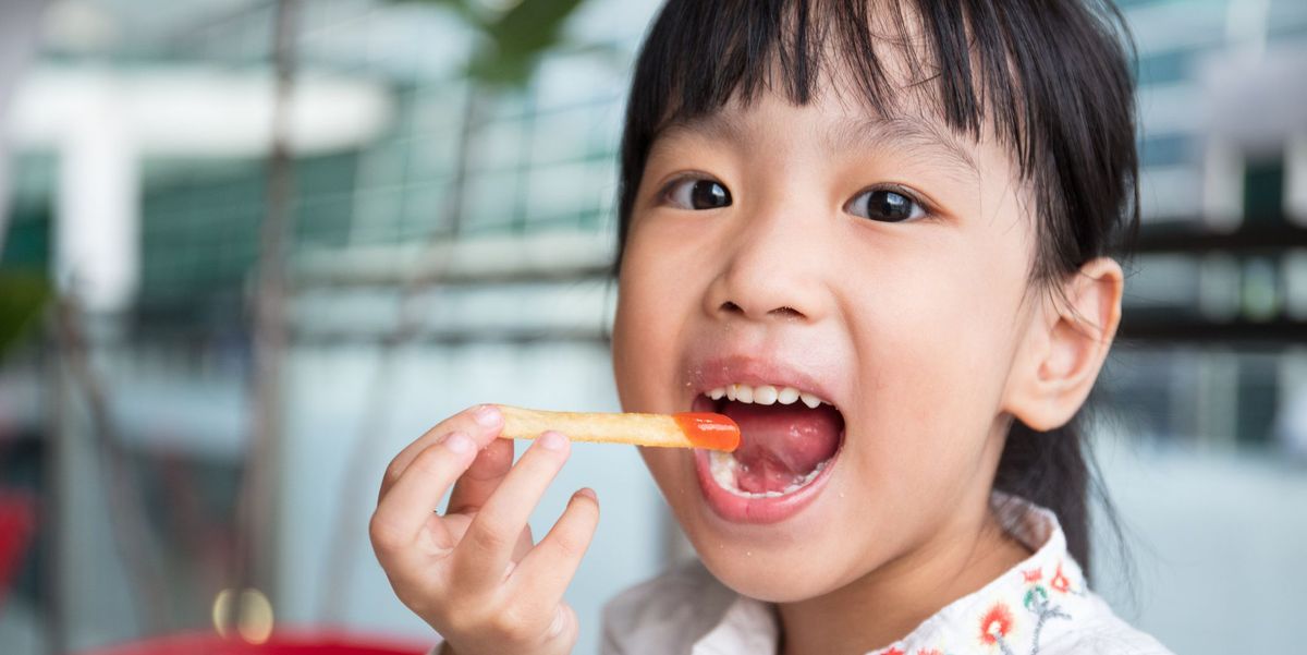 Restaurants Where Kids Eat Free 2022 - Where Do Kids Eat Free on