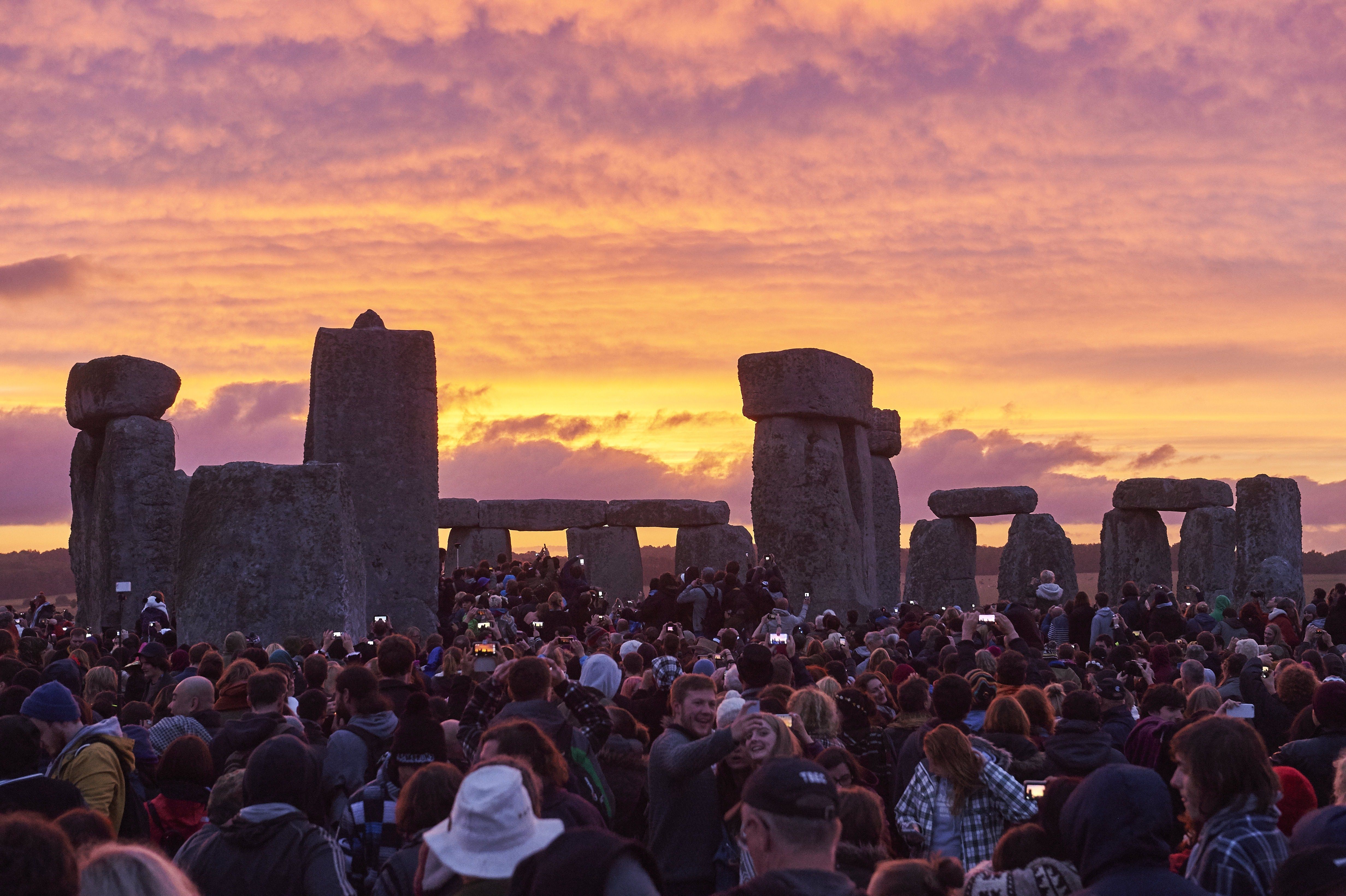 Watch Stonehenge's 2020 Summer Solstice
