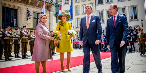 Yellow, Red, Event, Fashion, Uniform, Ceremony, Tourism, Tradition, Dress, Pedestrian, Yellow, Red, Event, Fashion, Uniform, Ceremony, Tourism, Tradition, Dress, Pedestrian,