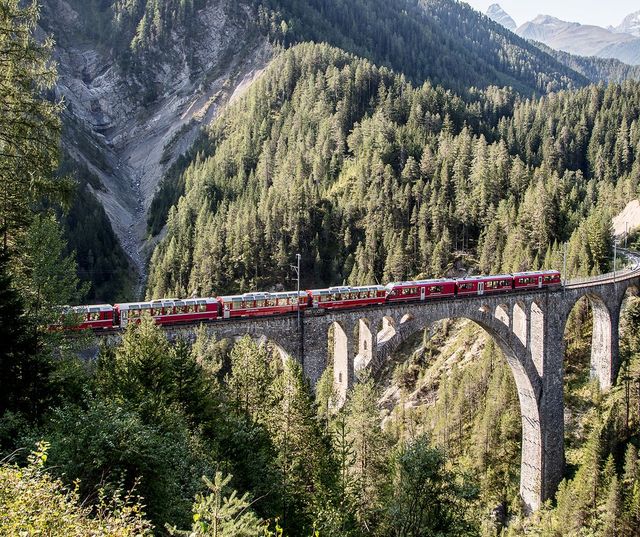 Rhaetische Bahn: Bernina Express - Davos