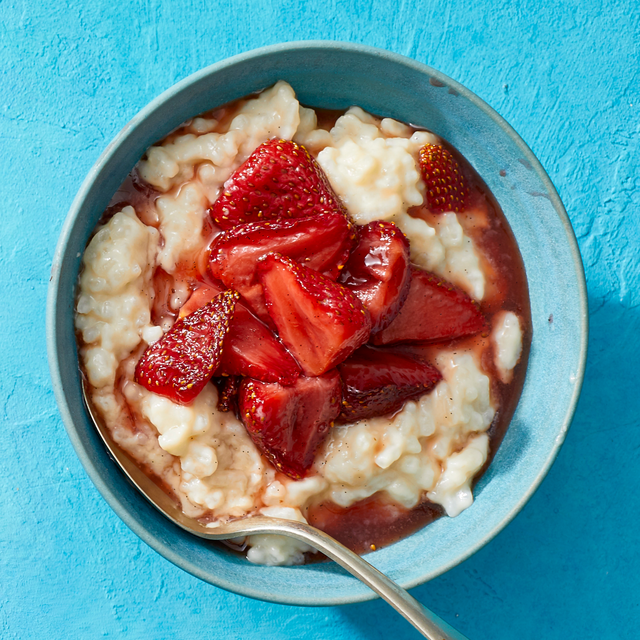 rice pudding with roasted strawberries recipe