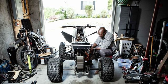 Inspired by the Tesla Cyberquad, Rich Benoit, a.k.a. Rich Rebuilds, set out...