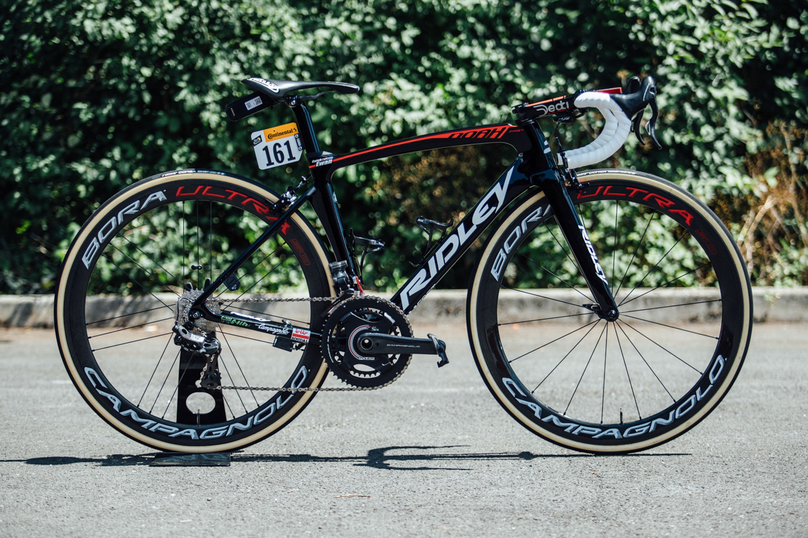 tour de france bike manufacturers