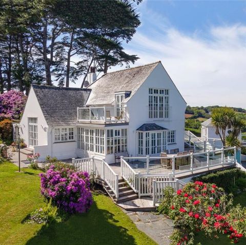 rightmove's five most viewed properties of the summer