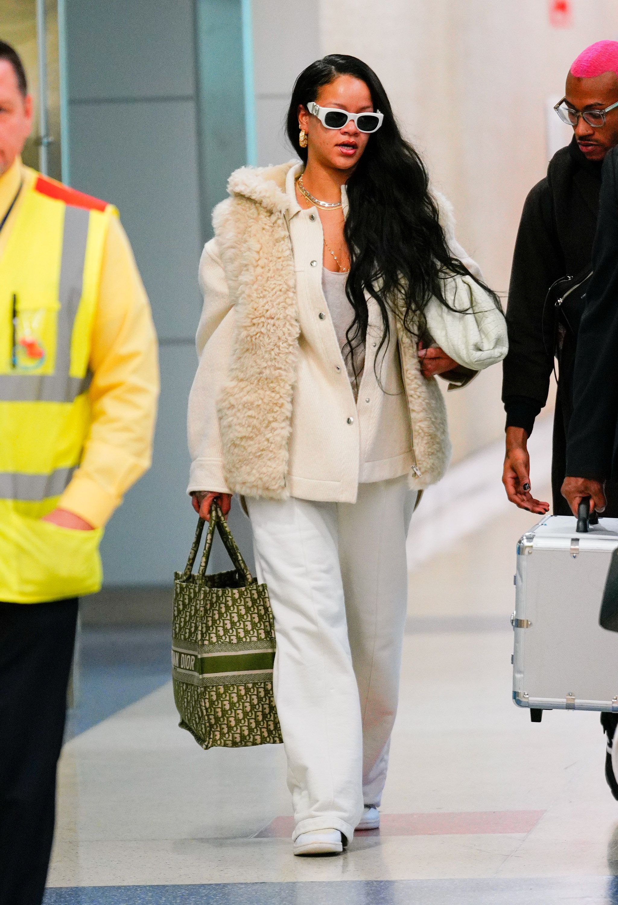 Best Dressing Styles of Rihanna