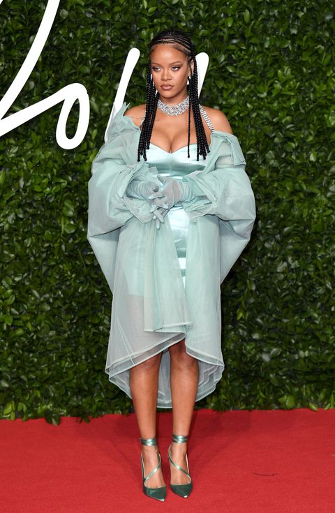 Rihanna Wins Fashion Award For Fenty Fashion Awards 2019