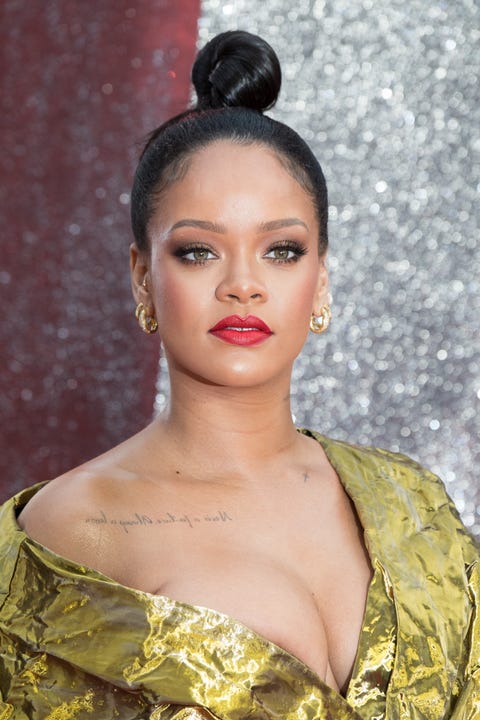 Rihanna S 25 Best Hairstyles Of All Time Rihanna Hair Photos