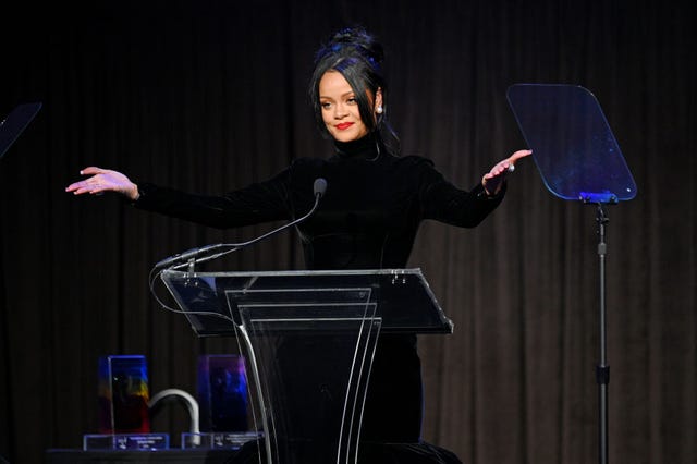 Rihanna Says Her R9 Album Is Ready But She Just Doesn T Want To Release It Yet