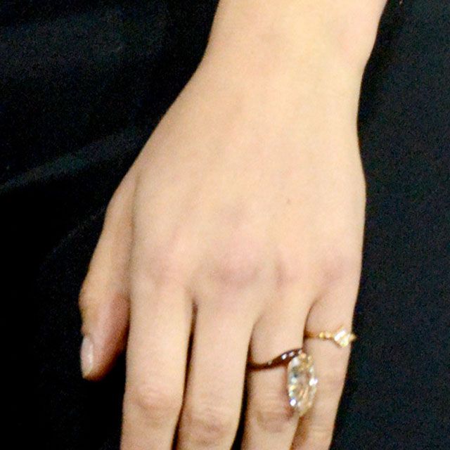 scarlett johansson brown diamond ring