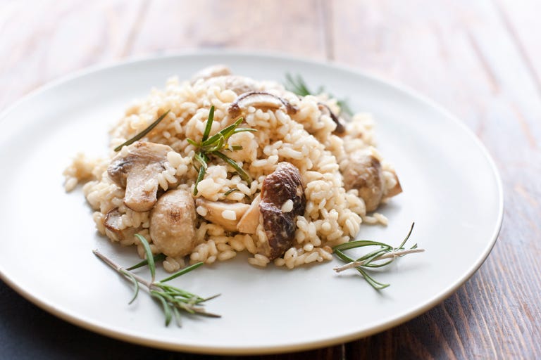 risotto con champiñones, hierbas y queso parmesano