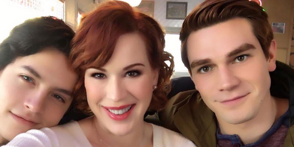 Riverdale Season 2 Set Photos Behind The Scenes Pics Of