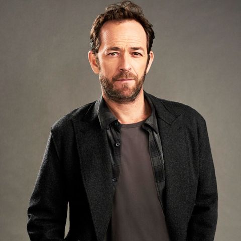 Riverdale Fans Pay Tribute to Luke Perry on Twitter as First Episode ...