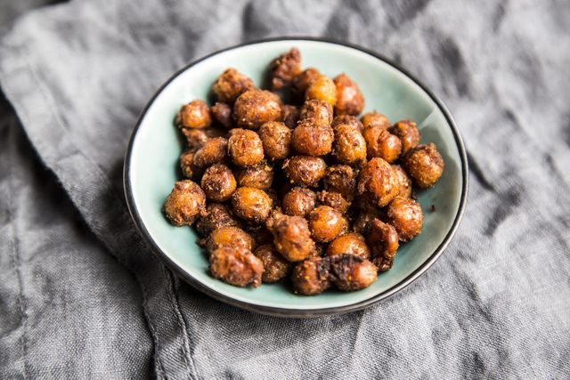 roasted chickpeas in bowl