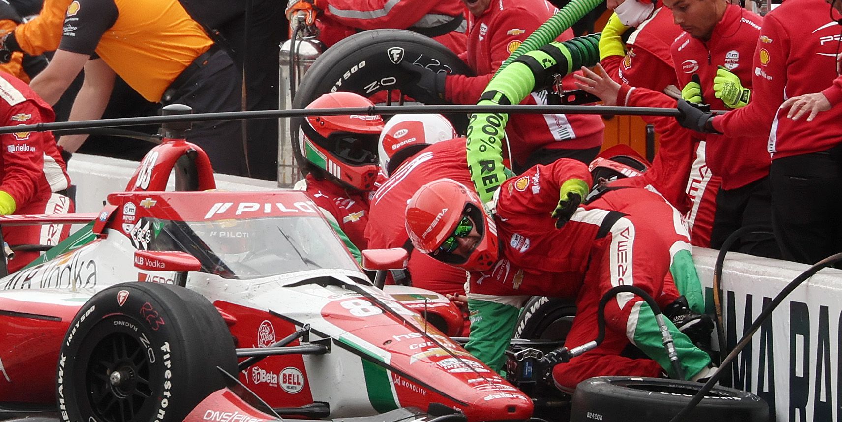 Indy 500 Polesitter Hits Four Pit Crew Members, Retires From Race