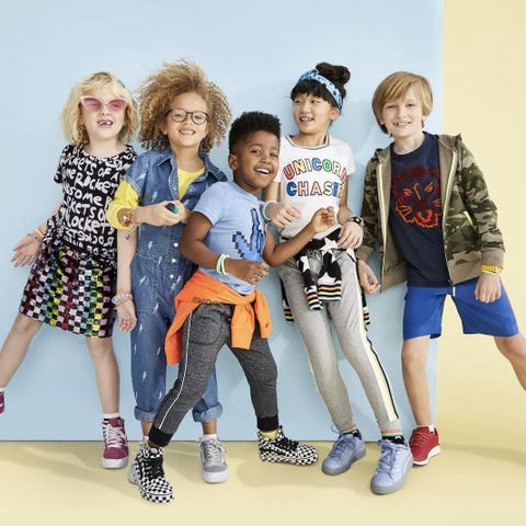 19 Best Clothing Subscription Boxes for Women, Men and Kids