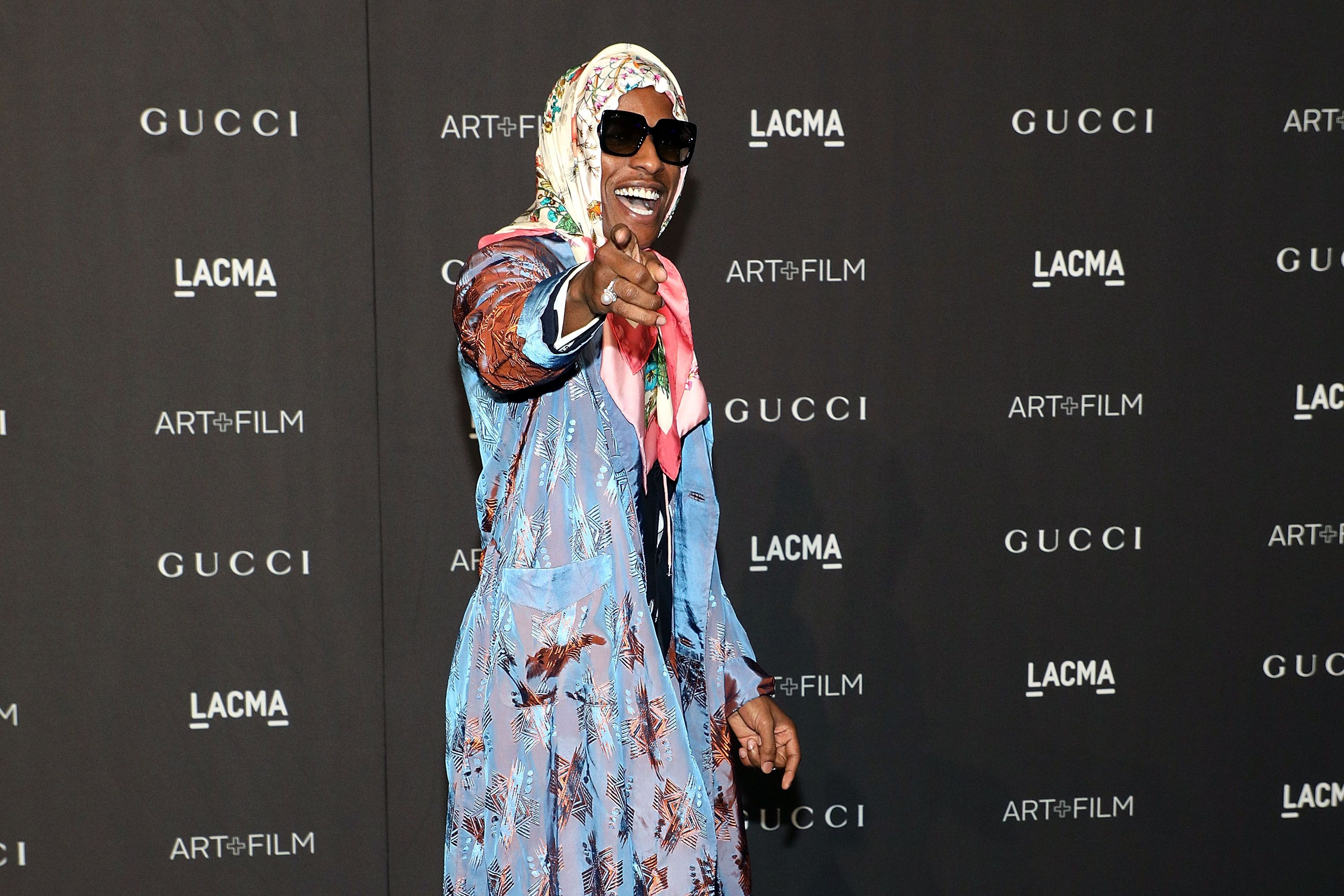 indsigelse for ikke at nævne myndighed A$AP Rocky Wore a Gucci Grandma Scarf, So Now I Need a Gucci Grandma Scarf