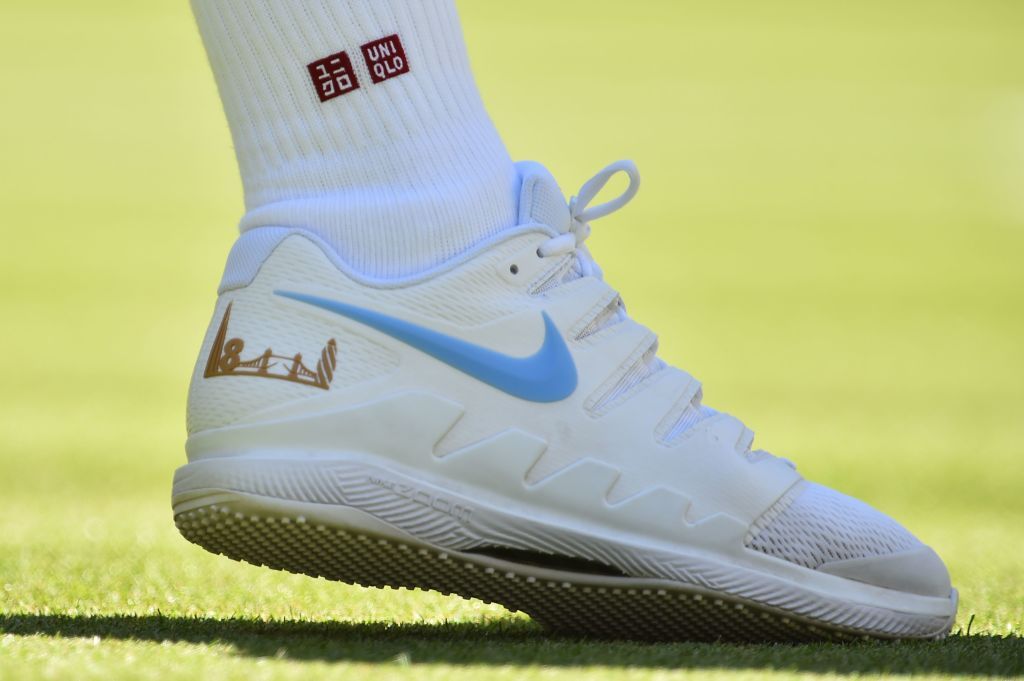 Roger Federer a Wimbledon 2018 sfoggia un look Uniqlo che dà Roger Federer a Wimbledon 2018 sfoggia un look Uniqlo che dà