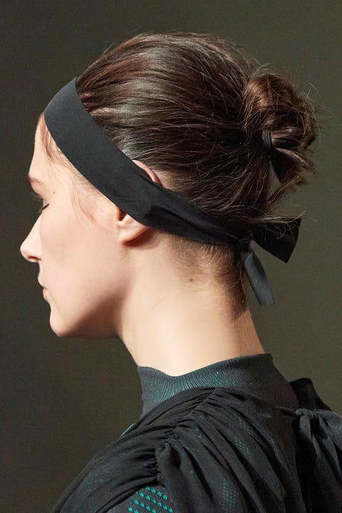 Autumn/winter 2022 hairstyle trends - AW22 catwalk hairstyles