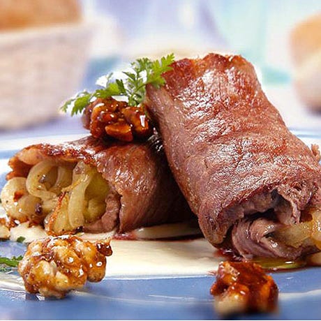 Rollitos de presa ibérica con manzana rollitos de presa ibérica con manzana