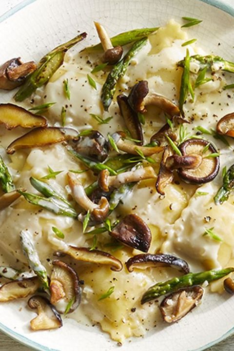 easter dinner ideas ravioli with creamy mushrooms and asparagus