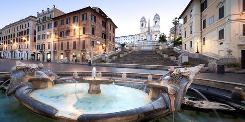 Town, Human settlement, Water, Resort town, Water feature, Building, Thermae, Spa town, Architecture, City, 
