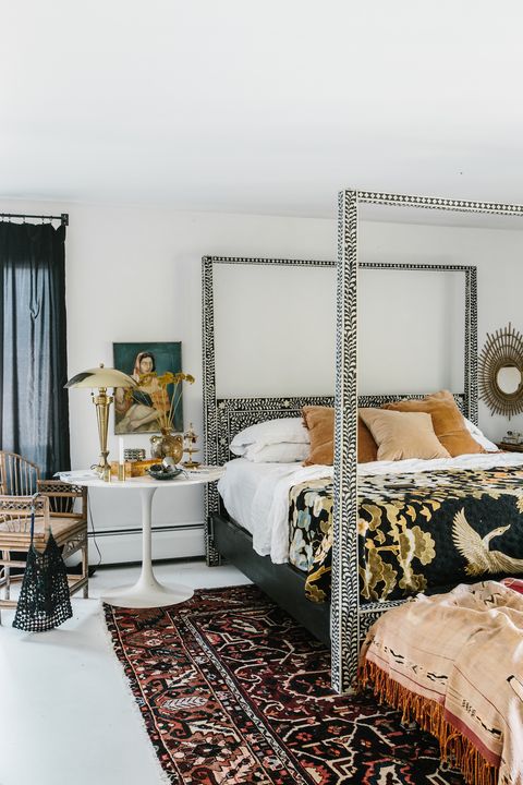 Bedroom with neutral patterns