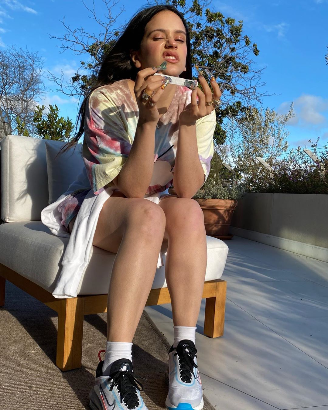 Apelar a ser atractivo Pedir prestado Temeridad Las Nike de Rosalía en Instagram - Las zapatillas de Rosalía