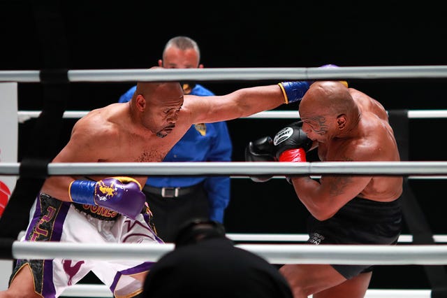 Mike Tyson vuelve al boxeo en Los Ángeles con un empate