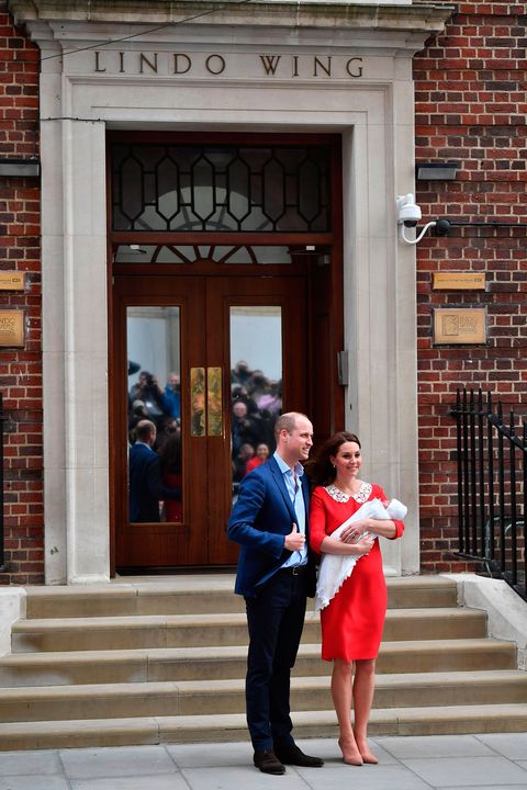 William and Kate with royal baby 3 at the Lindo Wing