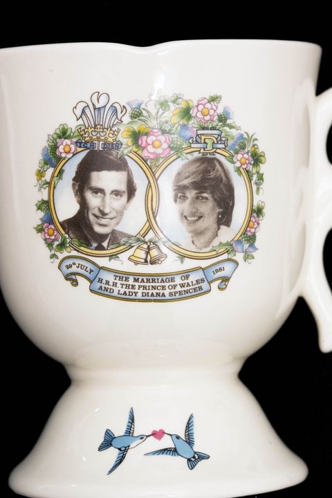 Two Plate Set to Commemorate the Wedding of Prince Charles and Lady Diana